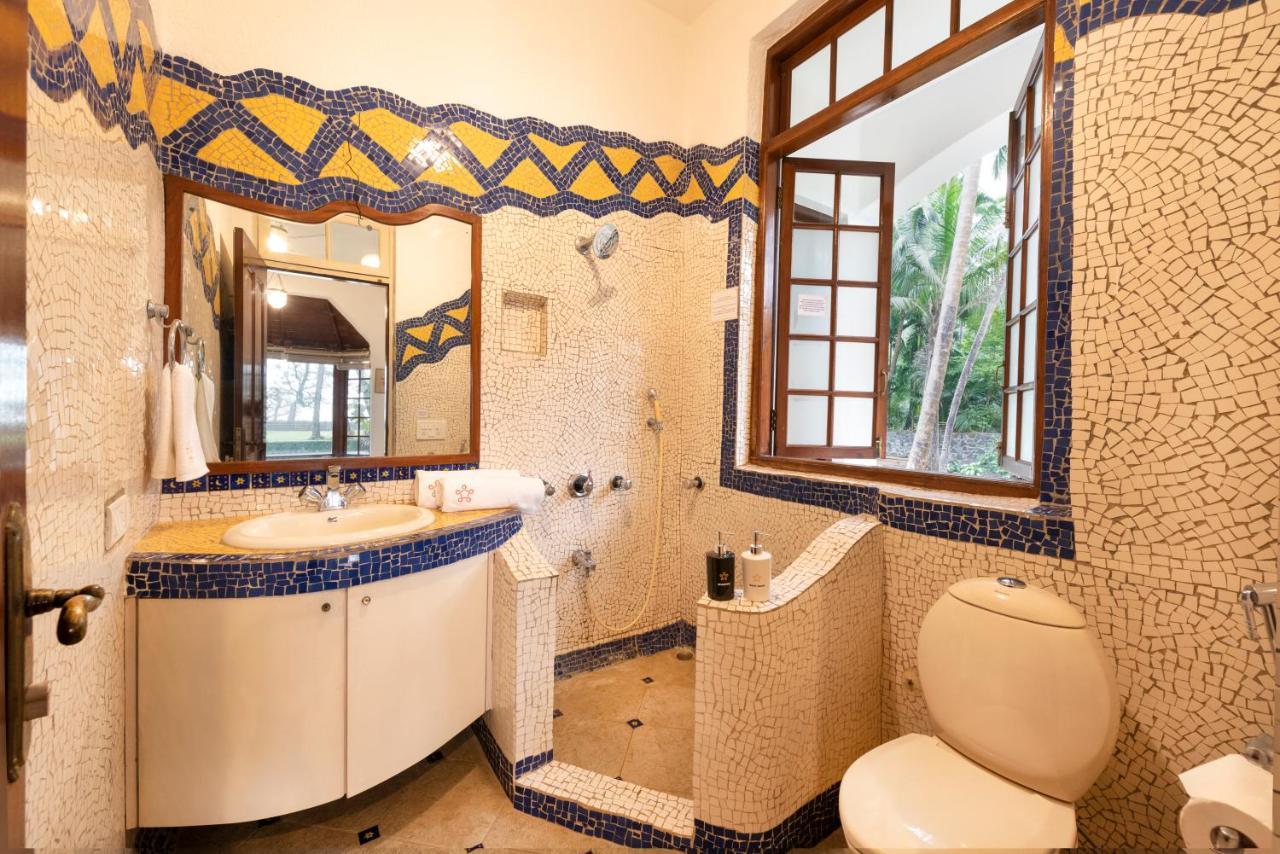 אליבג Saffronstays Thalassea, Alibaug - Picturesque Sea-Facing Villa With Colonial Decor מראה חיצוני תמונה
