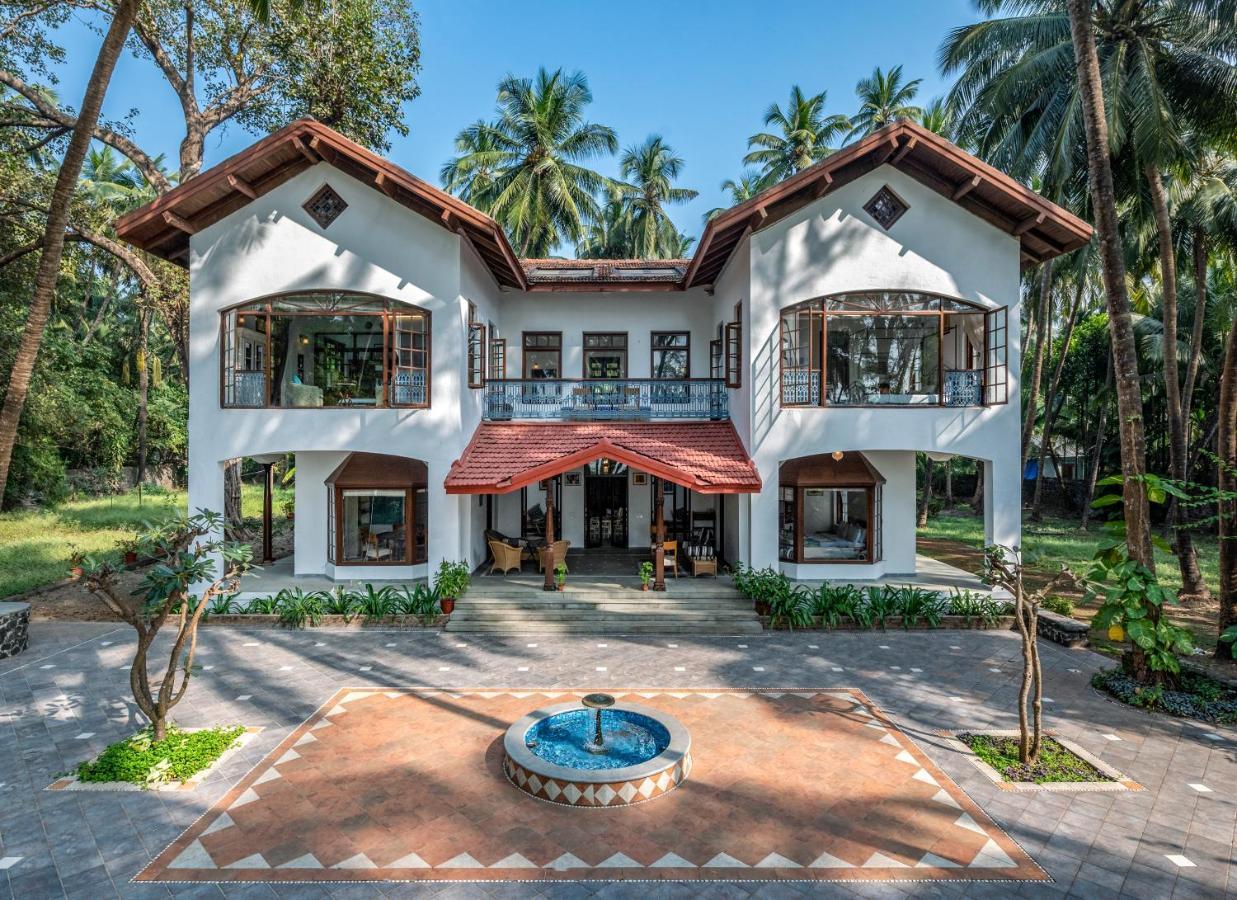 אליבג Saffronstays Thalassea, Alibaug - Picturesque Sea-Facing Villa With Colonial Decor מראה חיצוני תמונה