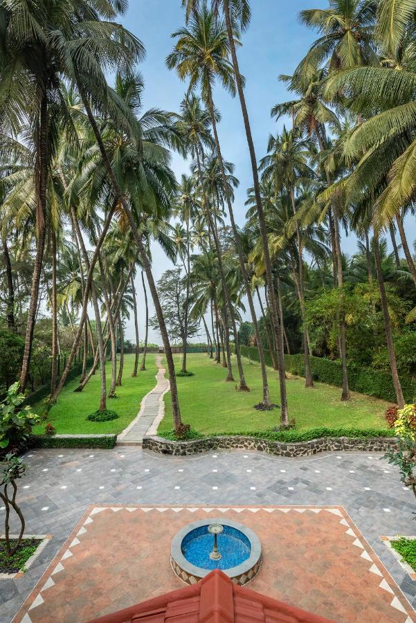 אליבג Saffronstays Thalassea, Alibaug - Picturesque Sea-Facing Villa With Colonial Decor מראה חיצוני תמונה