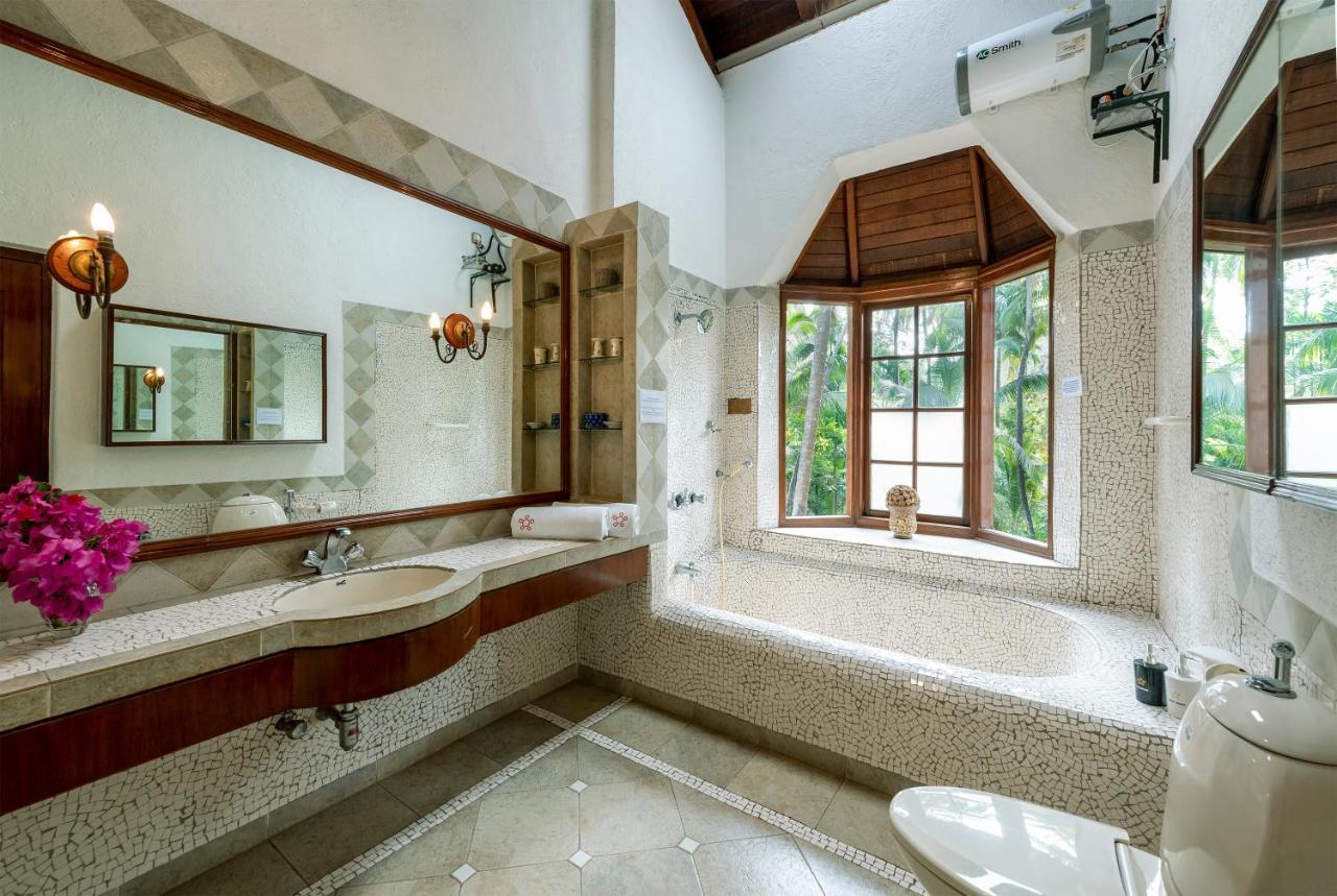 אליבג Saffronstays Thalassea, Alibaug - Picturesque Sea-Facing Villa With Colonial Decor מראה חיצוני תמונה