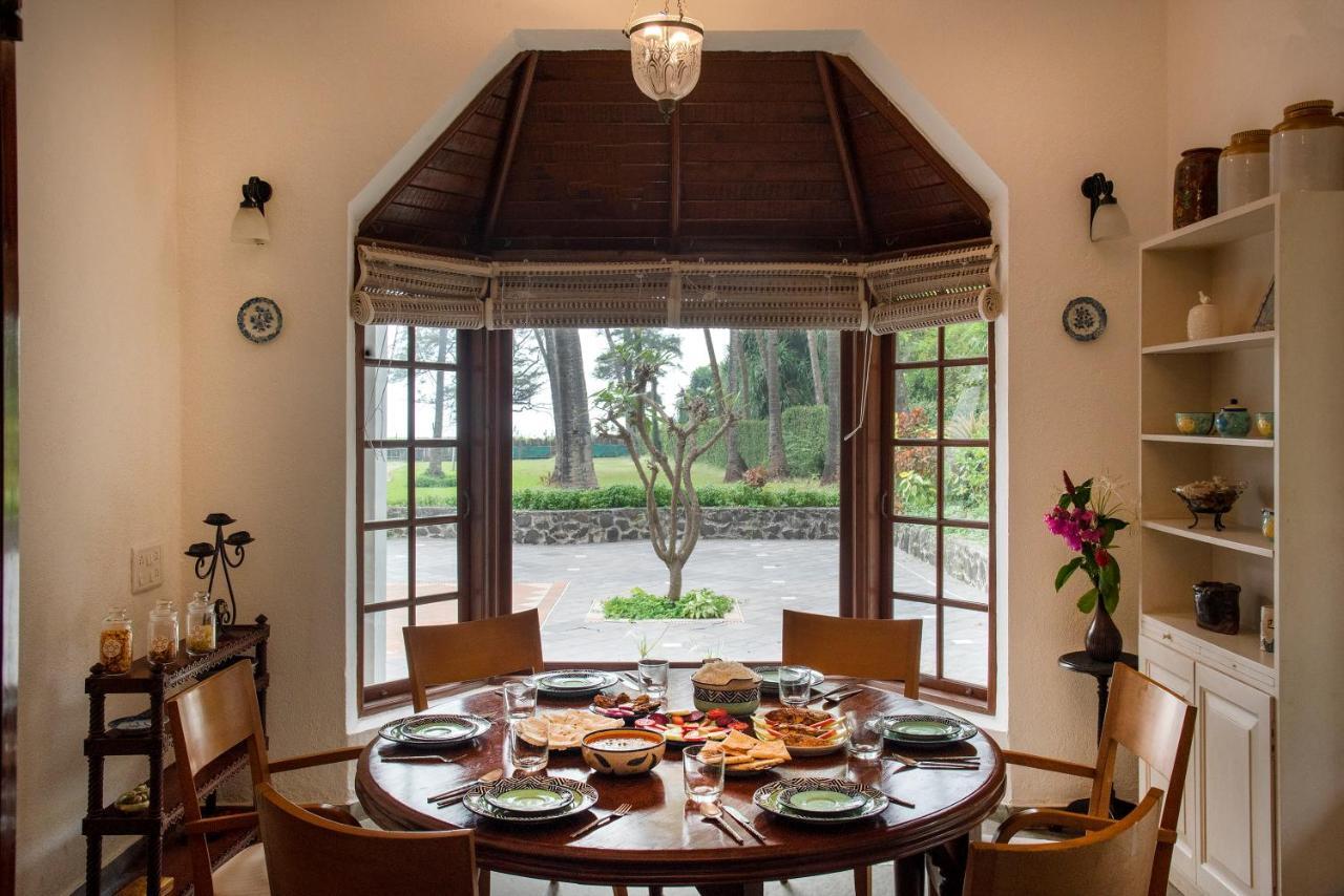 אליבג Saffronstays Thalassea, Alibaug - Picturesque Sea-Facing Villa With Colonial Decor מראה חיצוני תמונה